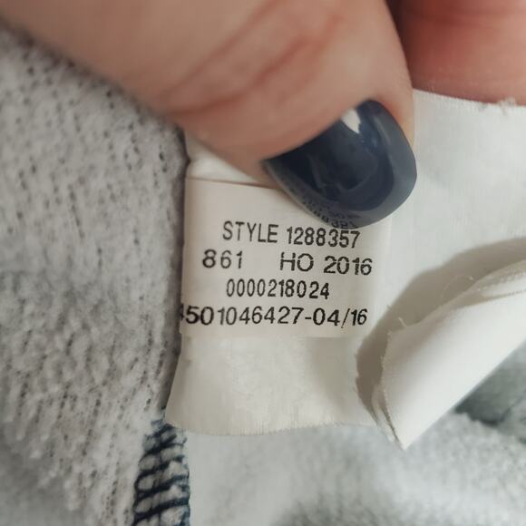 Under Armour | Storm Loose Fit Soft Lined Hoodie with Thumbholes and Pocket - Picture 11 of 12